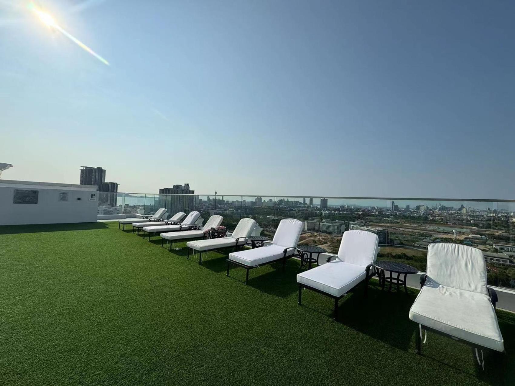 The Empire Chic Residence Jomtien & Yahaha Esterno foto