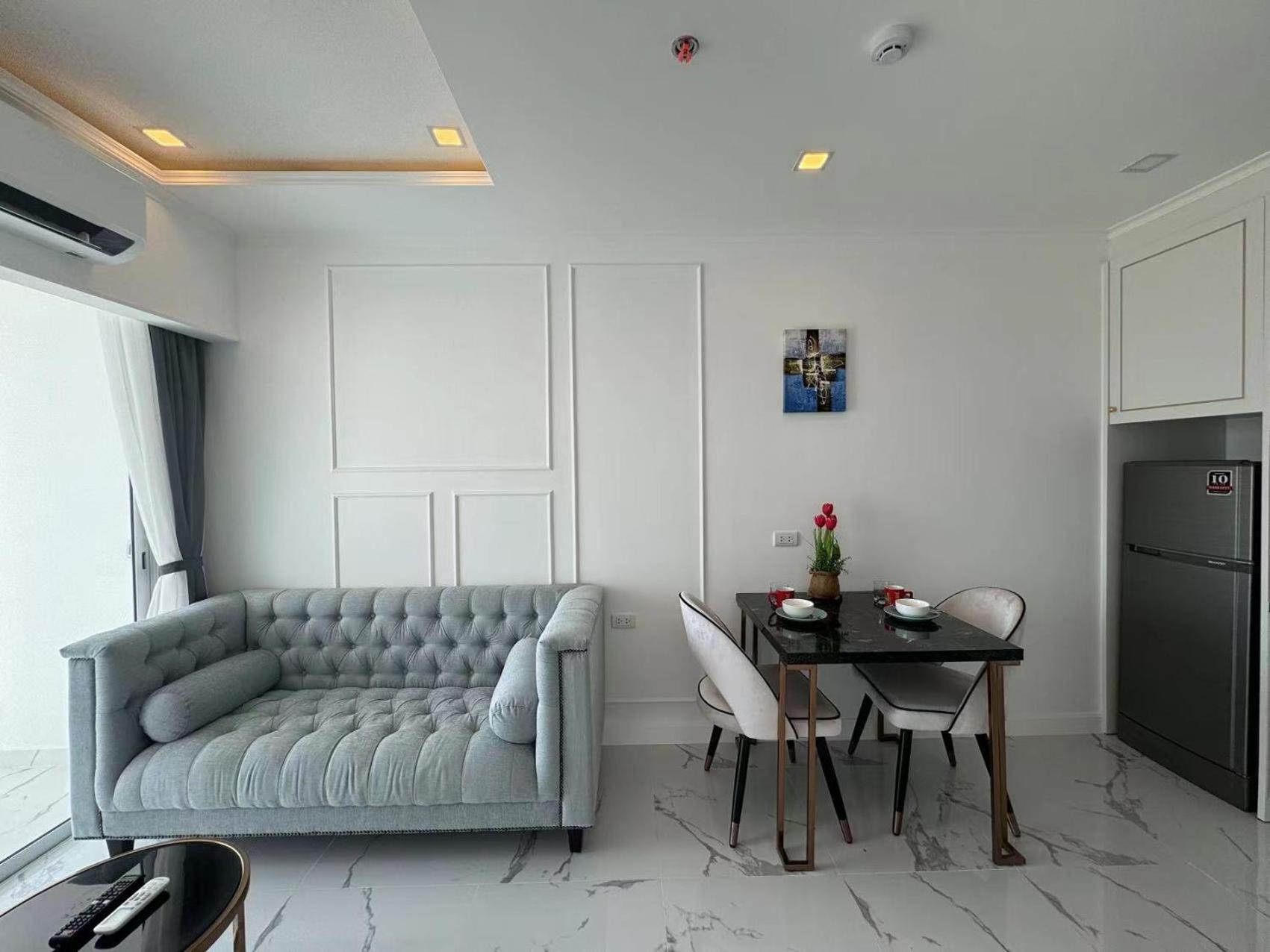 The Empire Chic Residence Jomtien & Yahaha Esterno foto