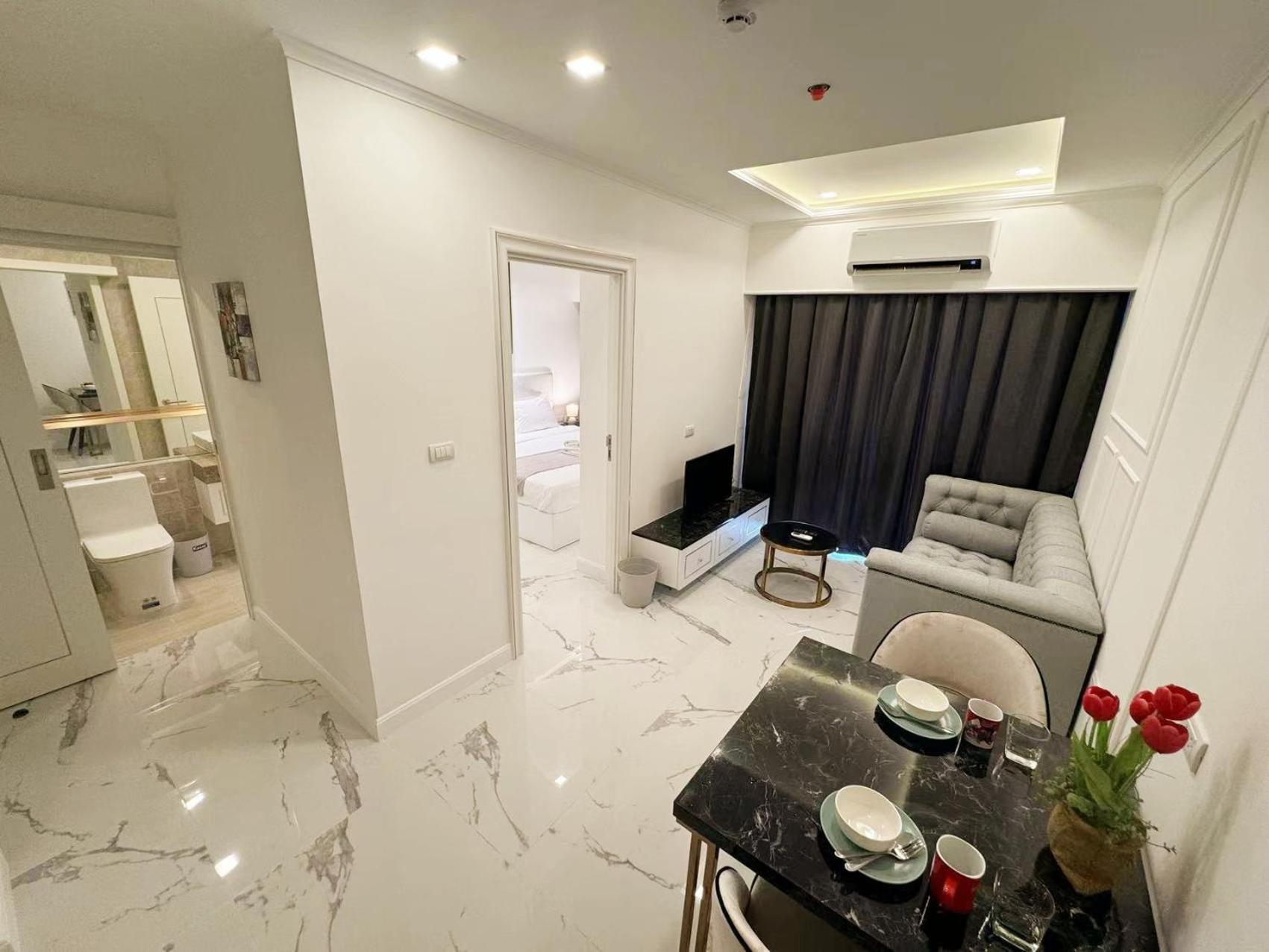 The Empire Chic Residence Jomtien & Yahaha Esterno foto