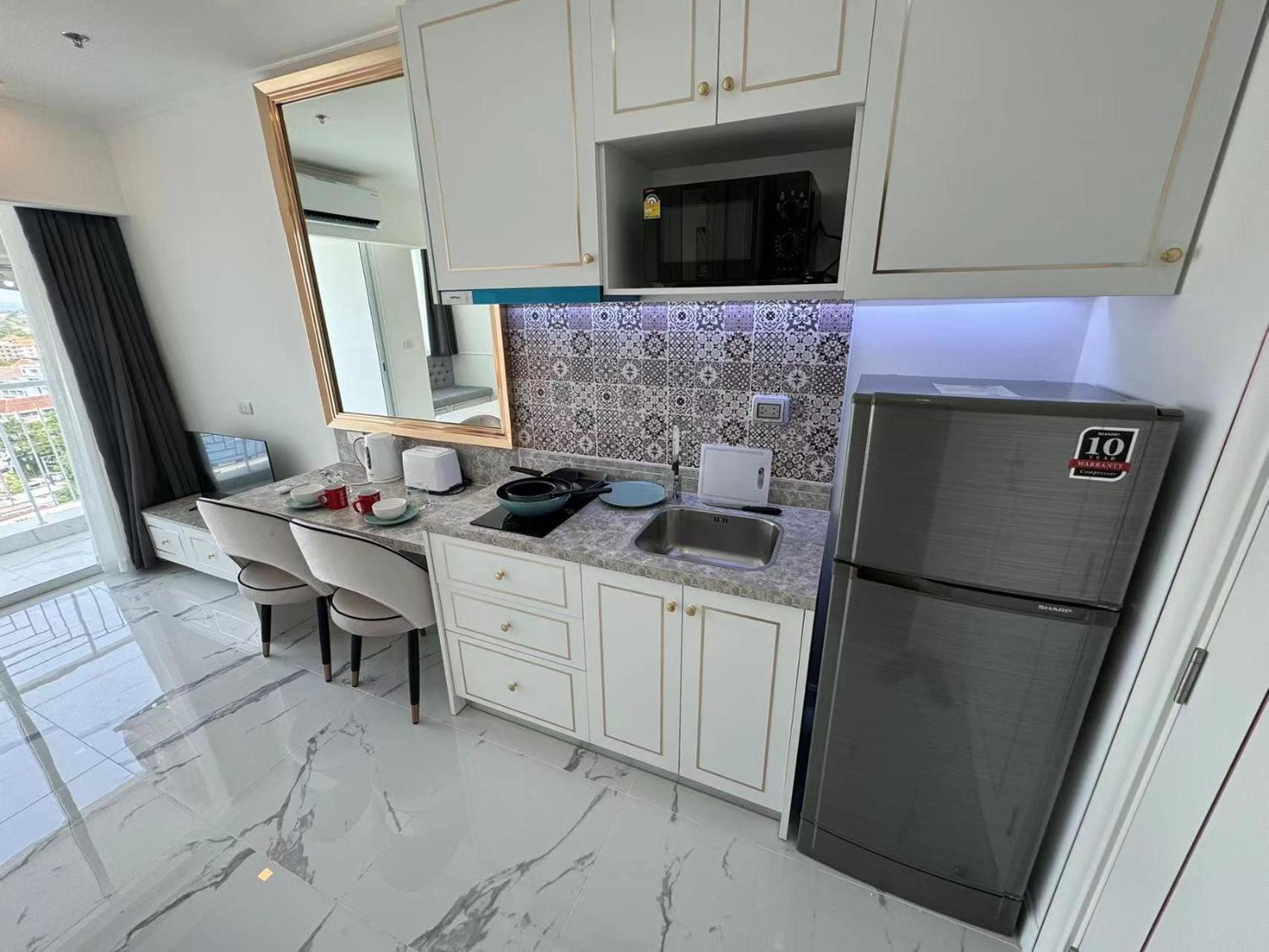 The Empire Chic Residence Jomtien & Yahaha Esterno foto