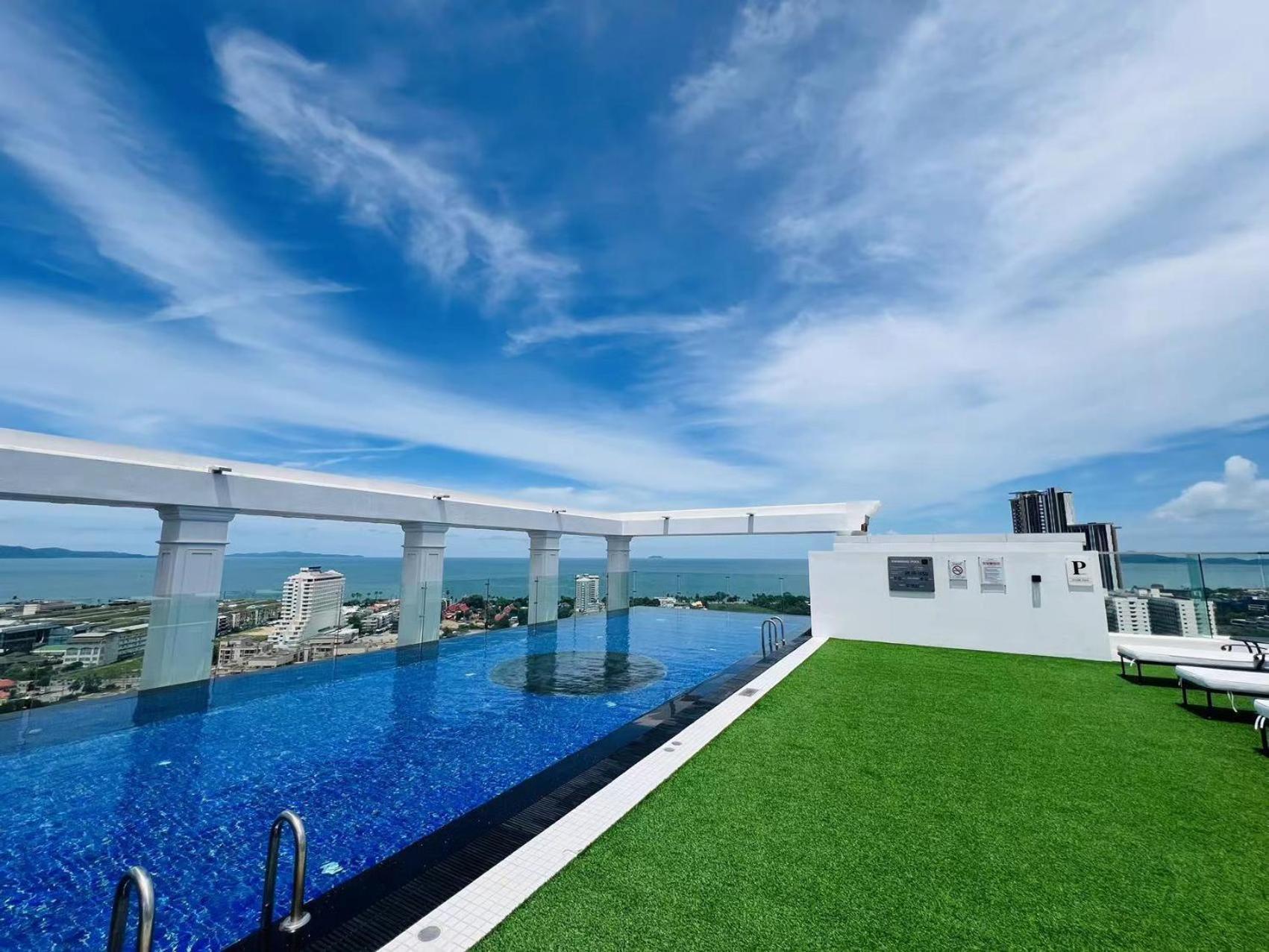 The Empire Chic Residence Jomtien & Yahaha Esterno foto